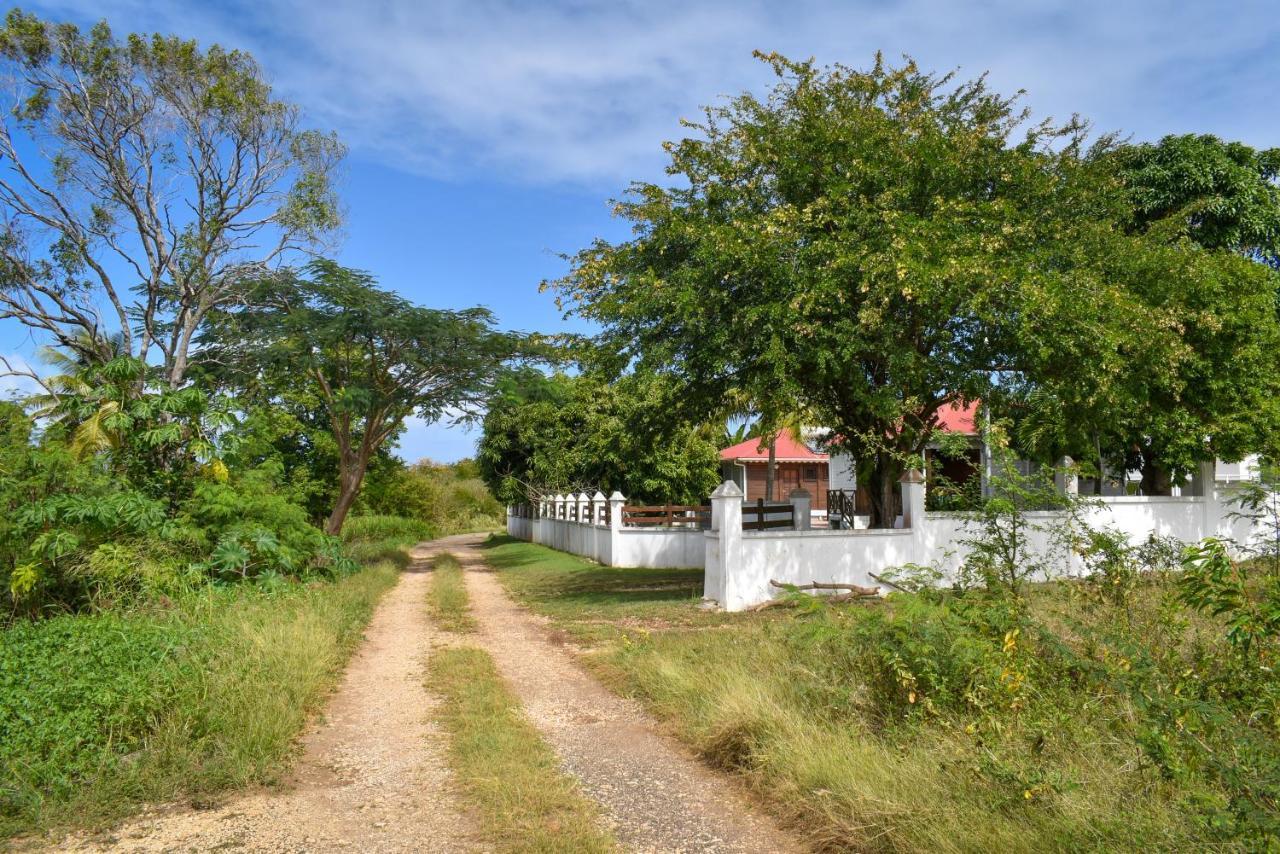 Gites Du Domaine De La Canne A Sucre Anse-Bertrand Exterior photo